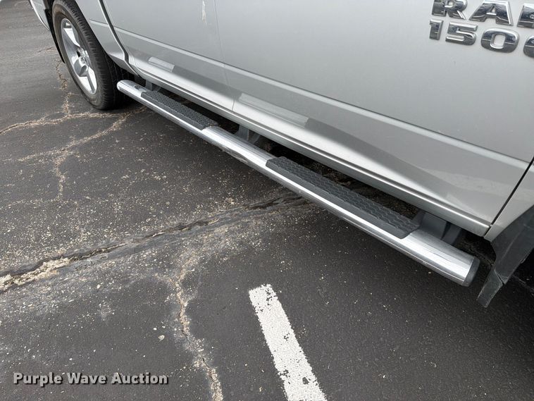 image for item FH6249 2016 RAM 1500 Big Horn Crew Cab pickup truck