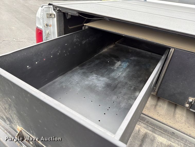 image for item FH6249 2016 RAM 1500 Big Horn Crew Cab pickup truck