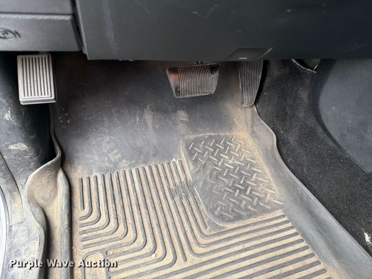 image for item FH6249 2016 RAM 1500 Big Horn Crew Cab pickup truck