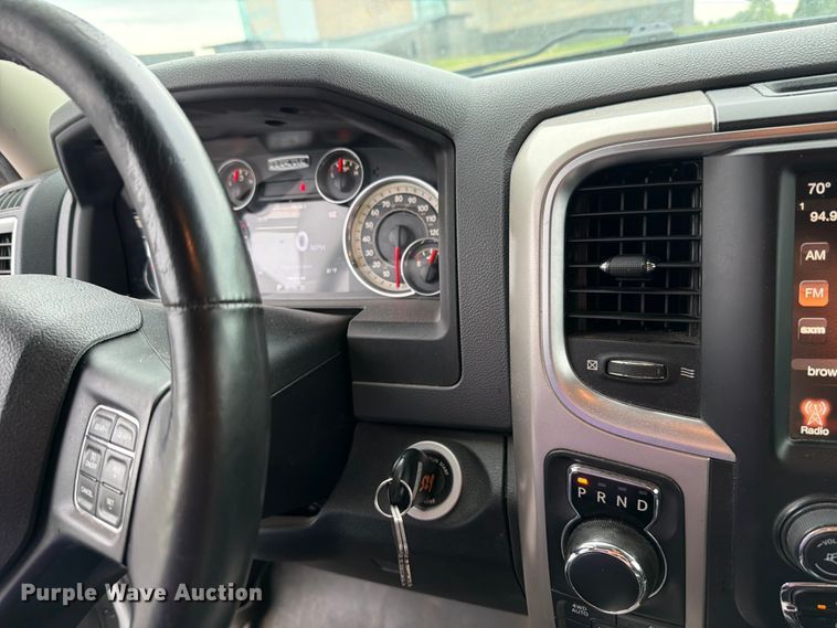image for item FH6249 2016 RAM 1500 Big Horn Crew Cab pickup truck