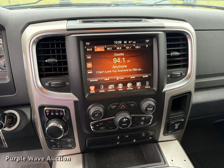 image for item FH6249 2016 RAM 1500 Big Horn Crew Cab pickup truck