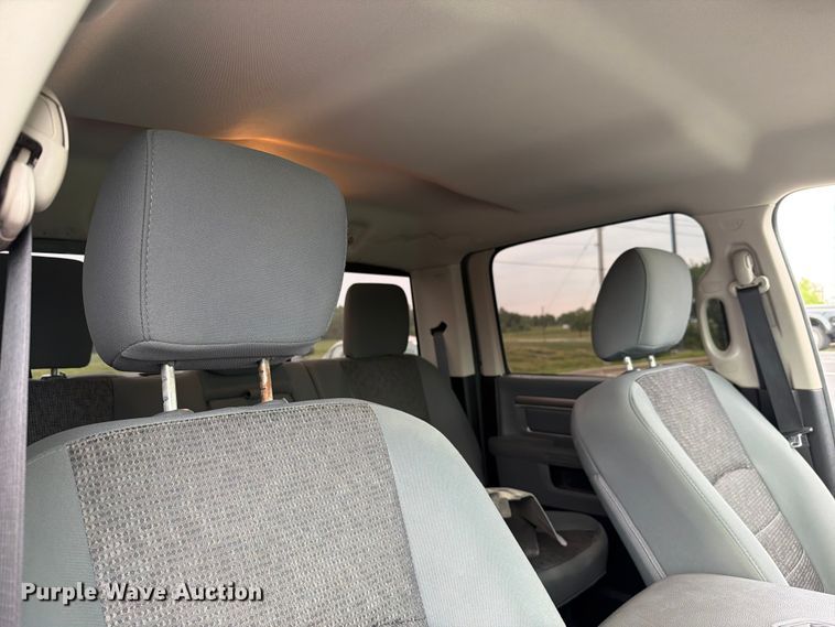 image for item FH6249 2016 RAM 1500 Big Horn Crew Cab pickup truck