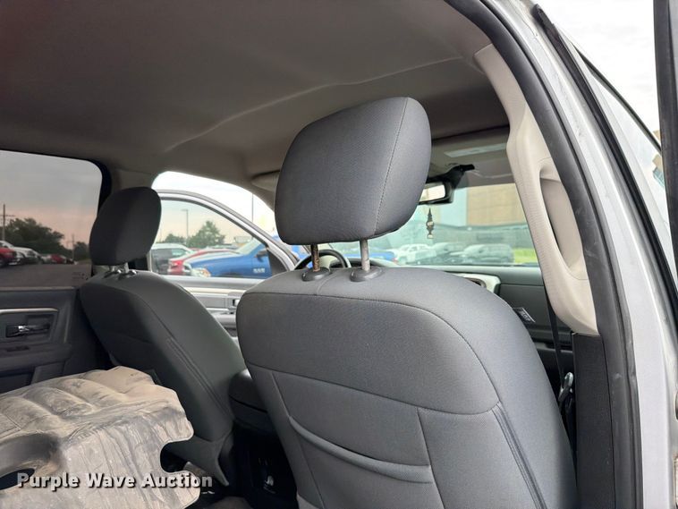 image for item FH6249 2016 RAM 1500 Big Horn Crew Cab pickup truck