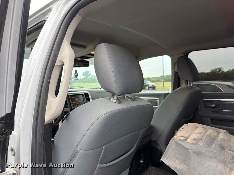 image for item FH6249 2016 RAM 1500 Big Horn Crew Cab pickup truck
