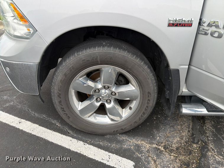 image for item FH6249 2016 RAM 1500 Big Horn Crew Cab pickup truck
