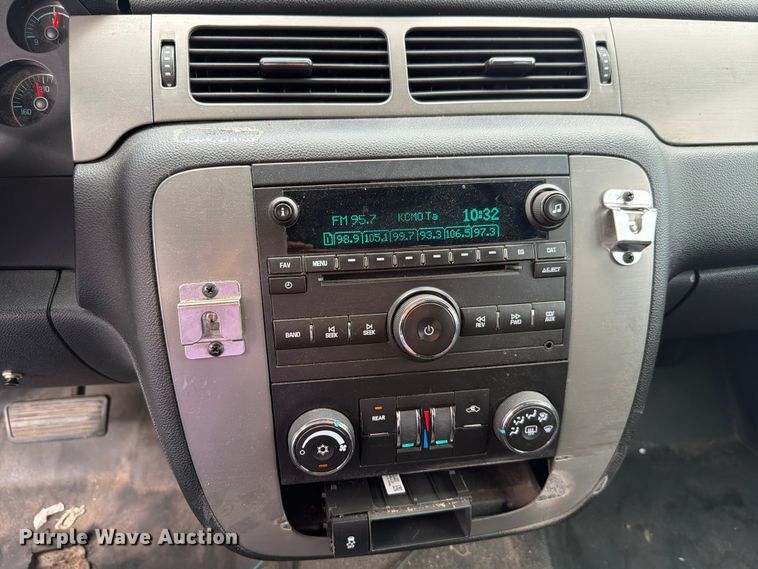 image for item FH6250 2013 Chevrolet Tahoe Police SUV