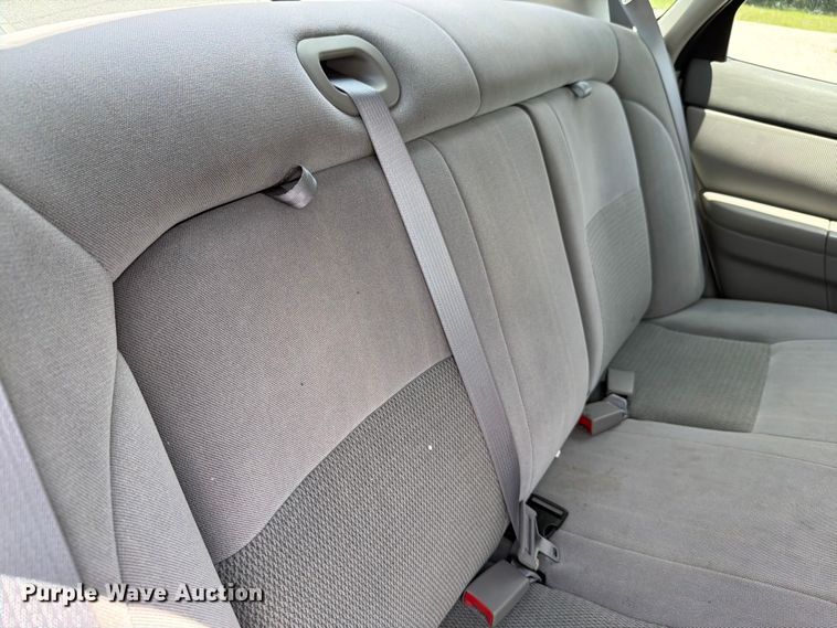 image for item FH6265 2005 Ford Taurus SE 