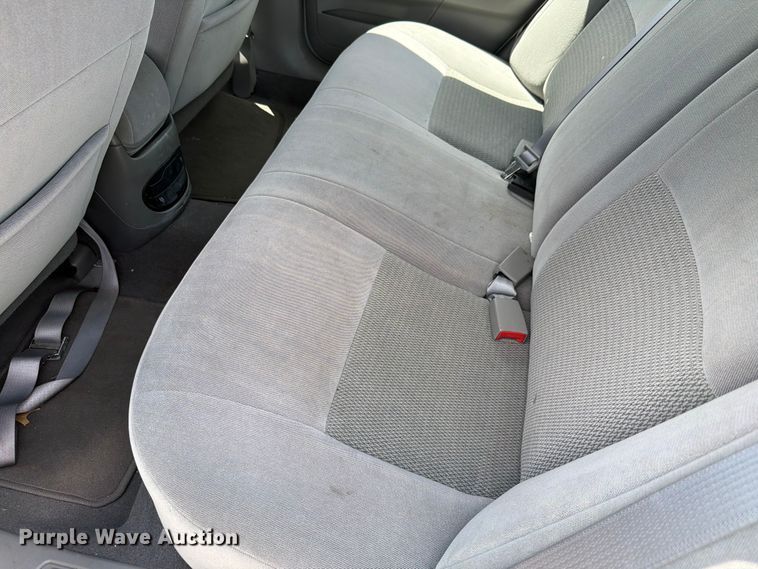 image for item FH6265 2005 Ford Taurus SE 