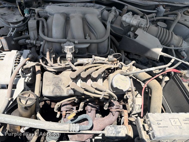 image for item FH6265 2005 Ford Taurus SE 