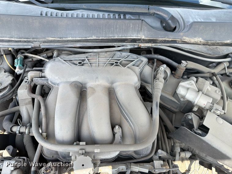 image for item FH6265 2005 Ford Taurus SE 