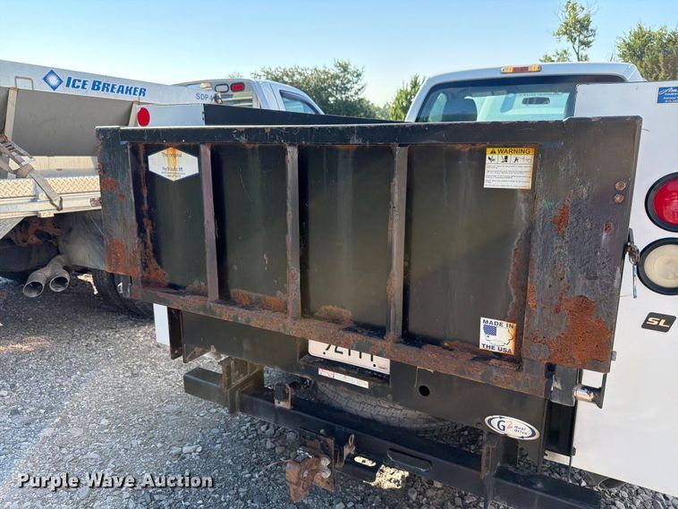 image for item FH6272 2015 Ford F250 Super Duty XL utility bed pickup truck