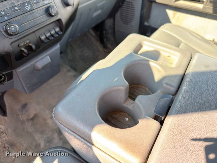 image for item FH6272 2015 Ford F250 Super Duty XL utility bed pickup truck
