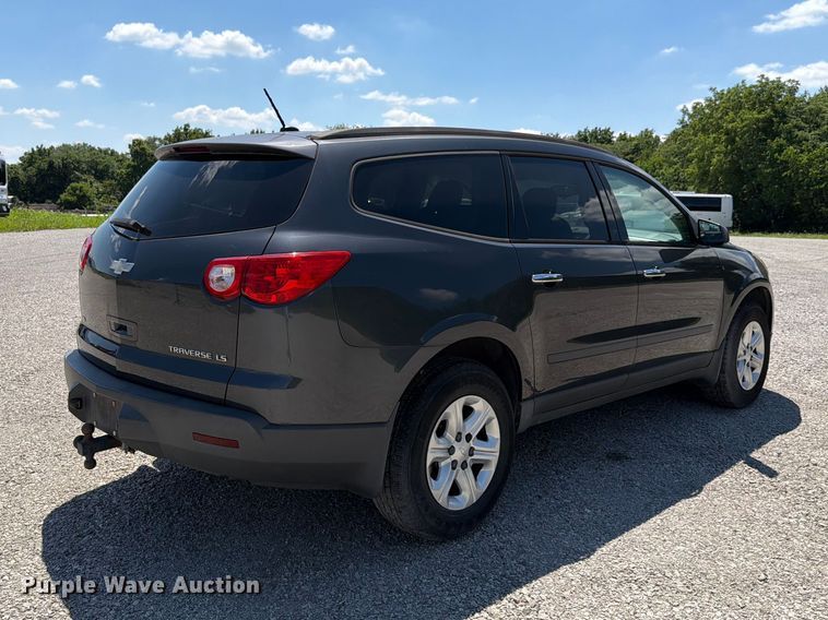 image for item FH6273 2011 Chevrolet Traverse LS SUV