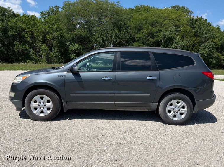 image for item FH6273 2011 Chevrolet Traverse LS SUV