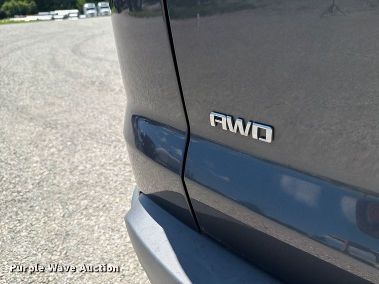 image for item FH6273 2011 Chevrolet Traverse LS SUV