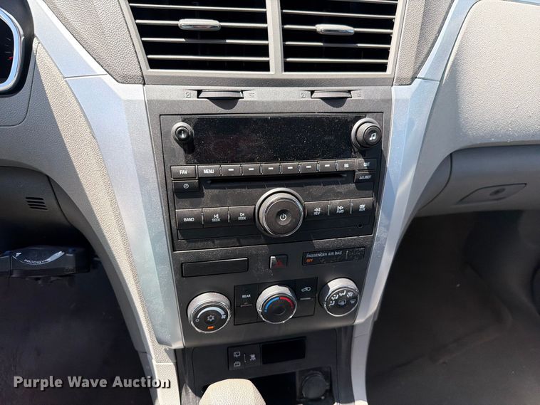image for item FH6273 2011 Chevrolet Traverse LS SUV