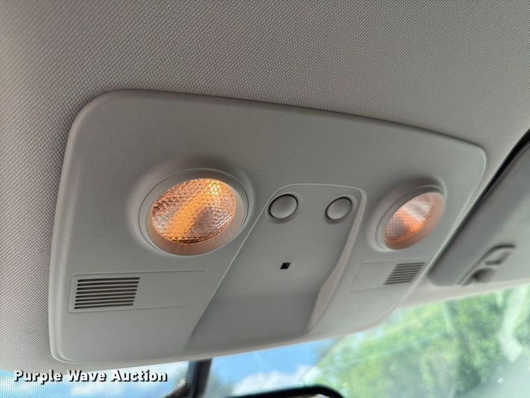 image for item FH6273 2011 Chevrolet Traverse LS SUV