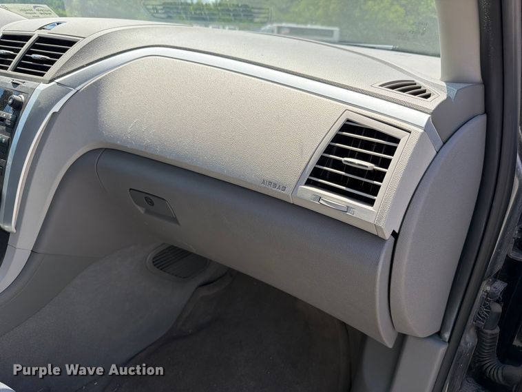 image for item FH6273 2011 Chevrolet Traverse LS SUV