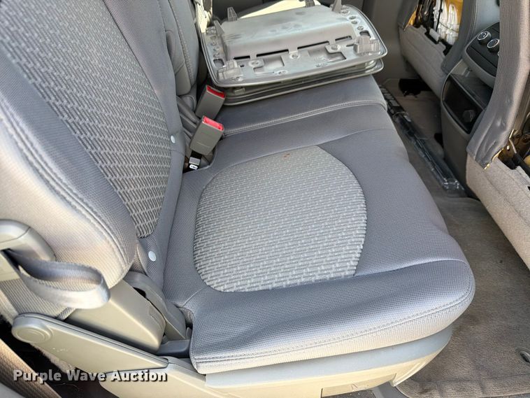 image for item FH6273 2011 Chevrolet Traverse LS SUV