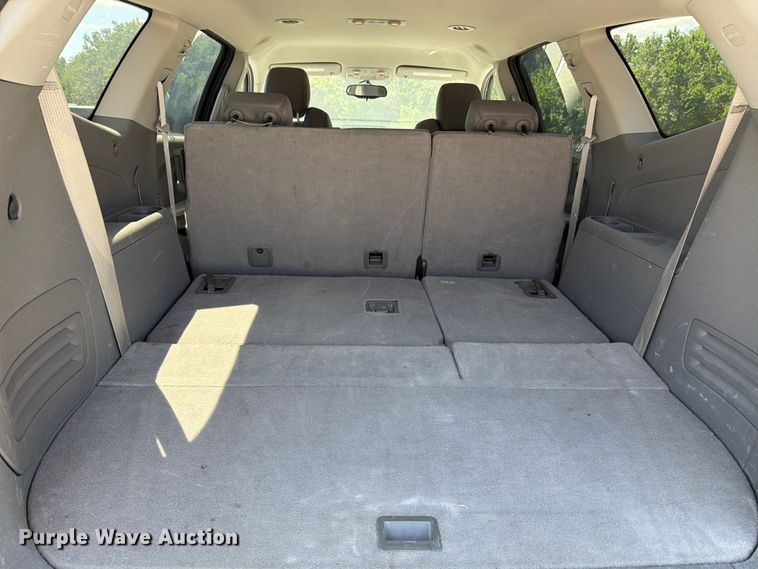 image for item FH6273 2011 Chevrolet Traverse LS SUV