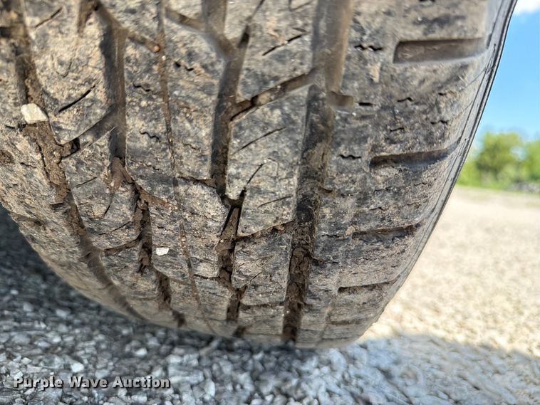 image for item FH6273 2011 Chevrolet Traverse LS SUV
