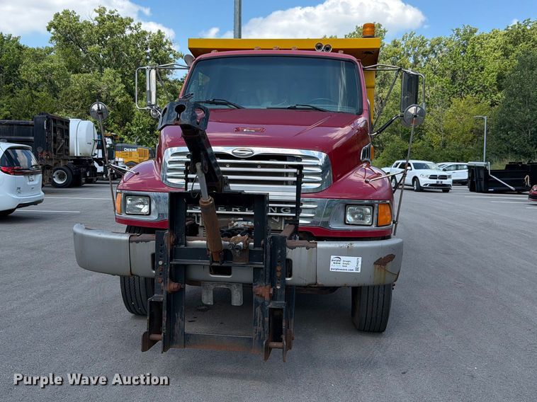image for item FH6279 2004 Sterling Acterra hook lift truck
