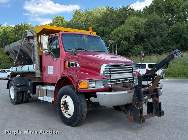 image for item FH6279 2004 Sterling Acterra hook lift truck