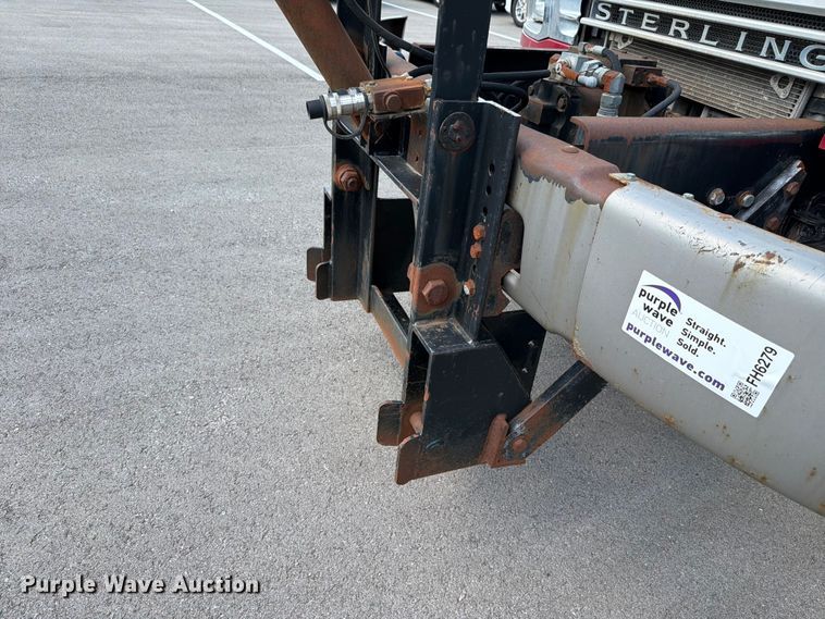 image for item FH6279 2004 Sterling Acterra hook lift truck