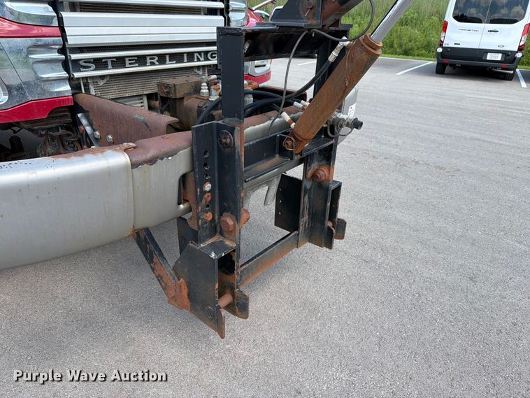 image for item FH6279 2004 Sterling Acterra hook lift truck