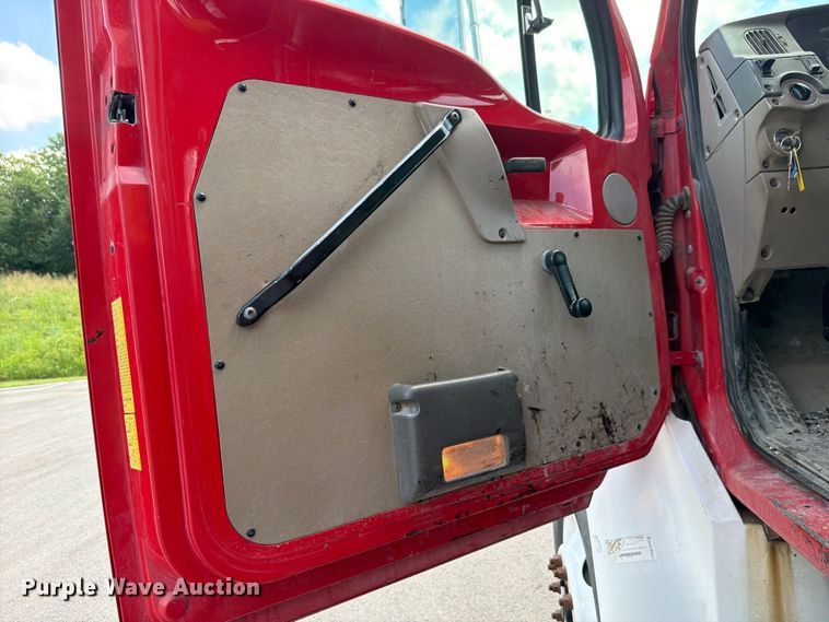 image for item FH6279 2004 Sterling Acterra hook lift truck