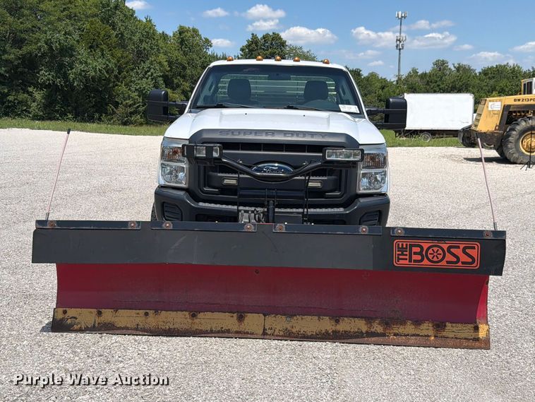 image for item FH6281 2014 Ford F350 Super Duty flatbed pickup truck