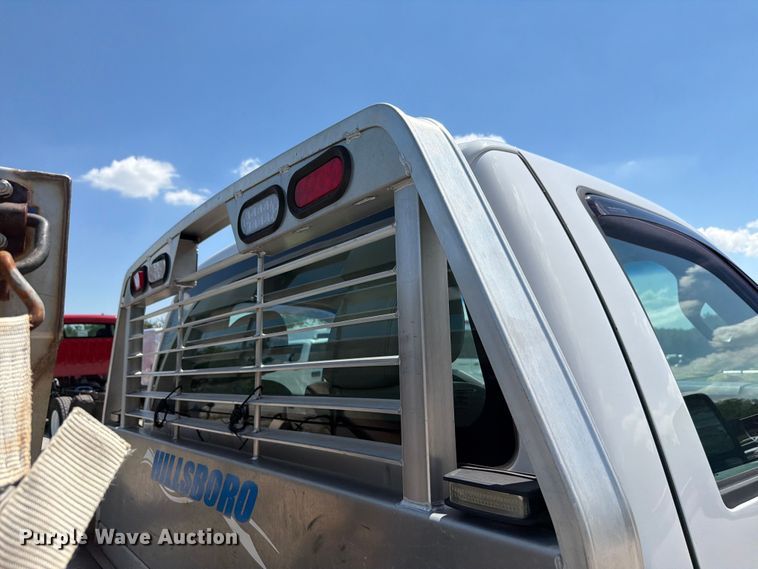 image for item FH6281 2014 Ford F350 Super Duty flatbed pickup truck
