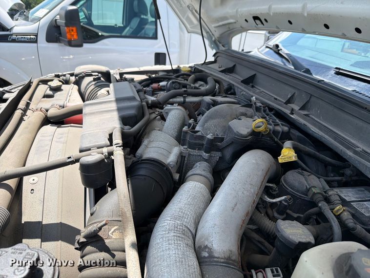 image for item FH6281 2014 Ford F350 Super Duty flatbed pickup truck