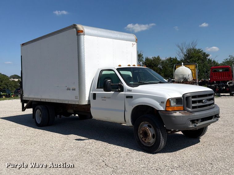 image for item FH6283 2000 Ford F450 Super Duty XL box truck