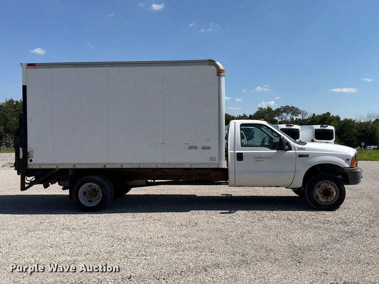 image for item FH6283 2000 Ford F450 Super Duty XL box truck