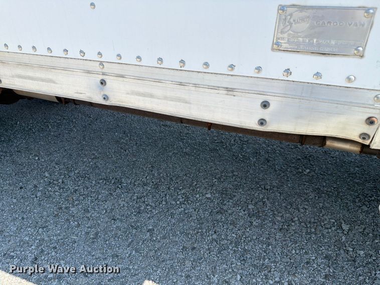 image for item FH6283 2000 Ford F450 Super Duty XL box truck