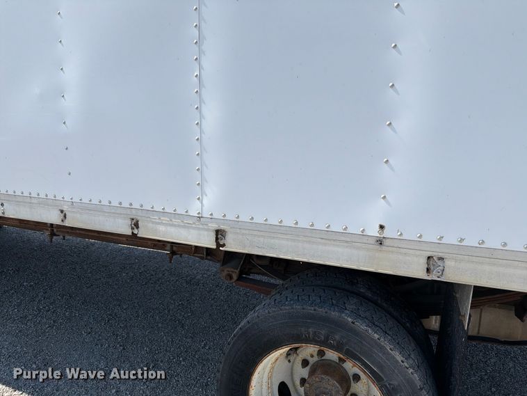 image for item FH6283 2000 Ford F450 Super Duty XL box truck