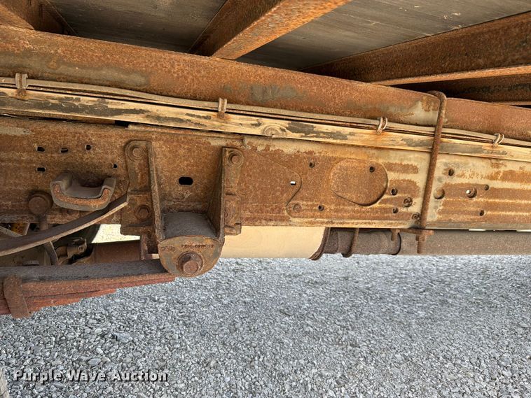 image for item FH6283 2000 Ford F450 Super Duty XL box truck