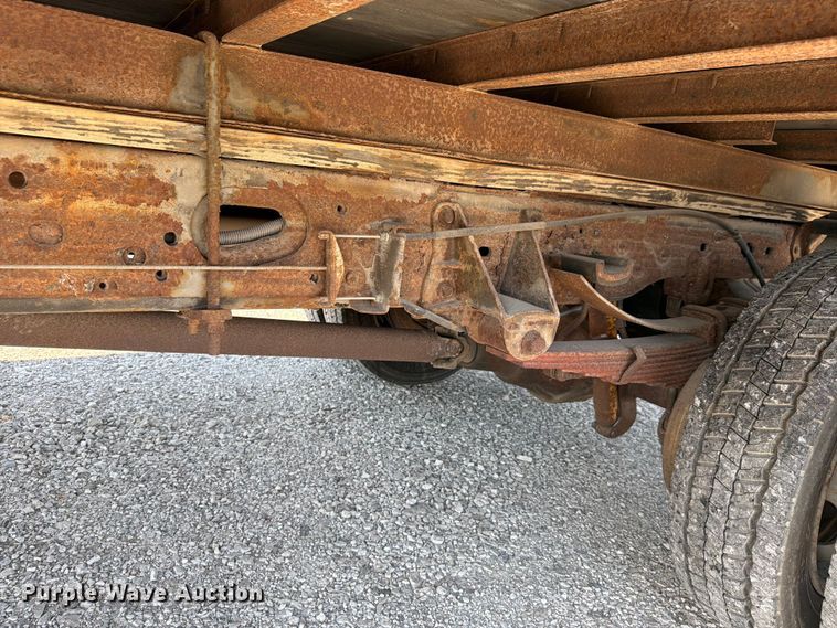 image for item FH6283 2000 Ford F450 Super Duty XL box truck
