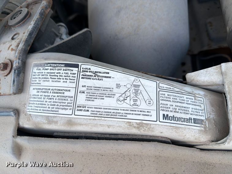 image for item FH6283 2000 Ford F450 Super Duty XL box truck