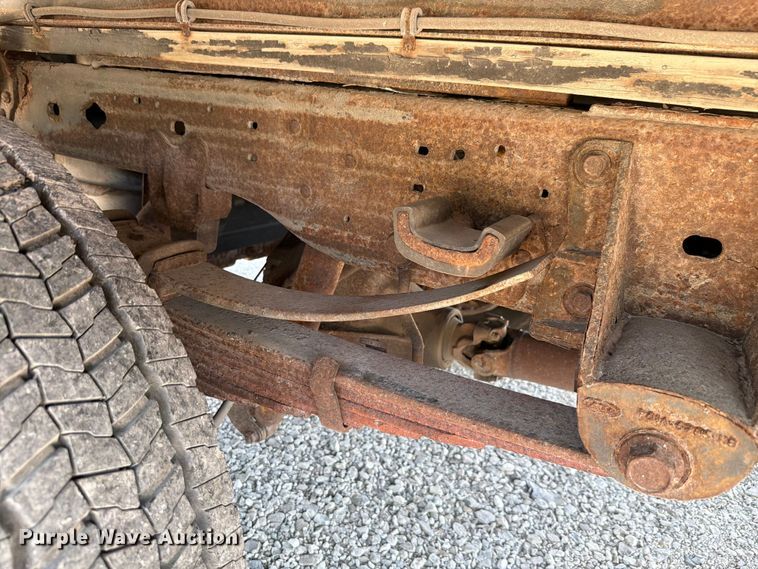 image for item FH6283 2000 Ford F450 Super Duty XL box truck