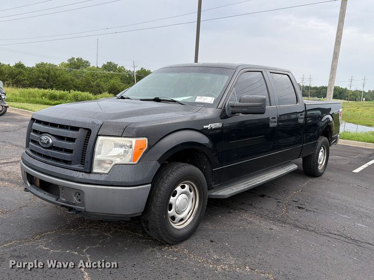 2012 Ford F150 XL Crew Cab pickup truck