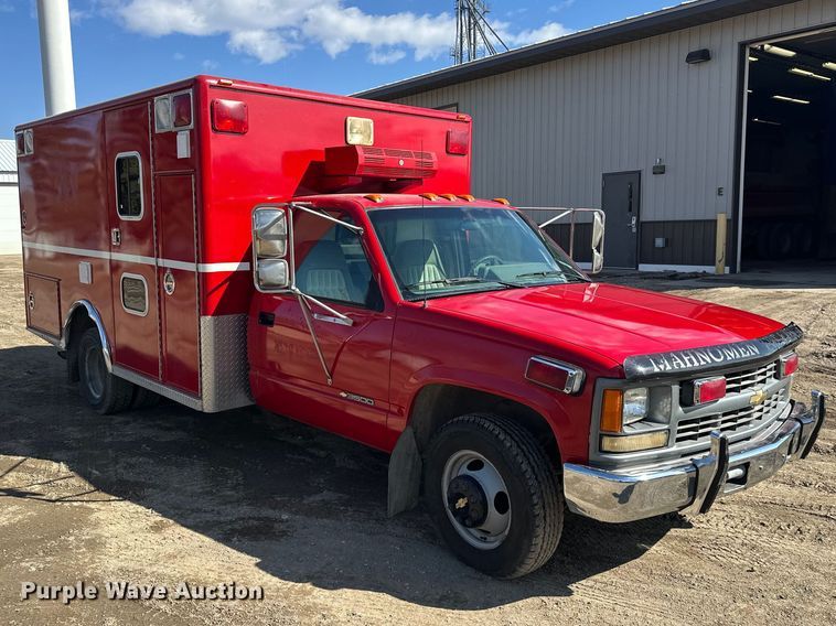 image for item FK1859 1994 Chevrolet Cheyenne 3500 ambulance