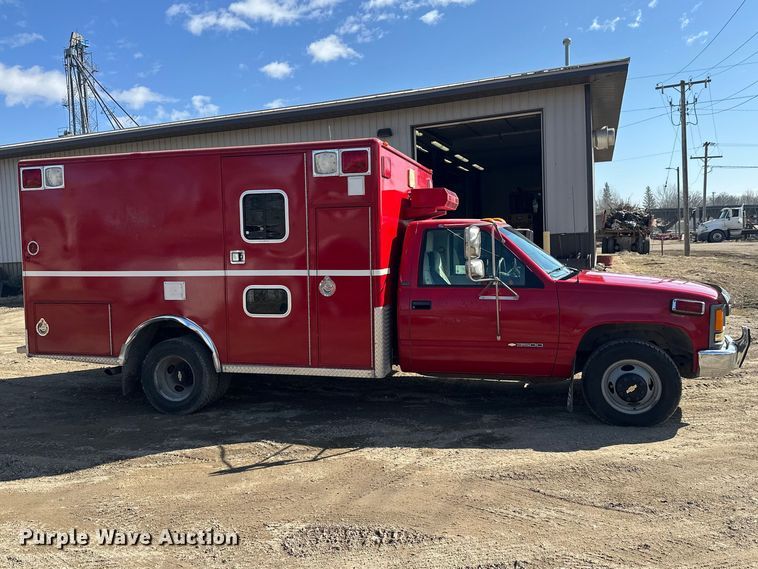 image for item FK1859 1994 Chevrolet Cheyenne 3500 ambulance
