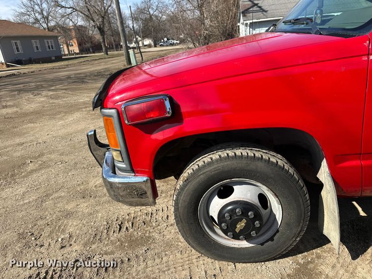 image for item FK1859 1994 Chevrolet Cheyenne 3500 ambulance
