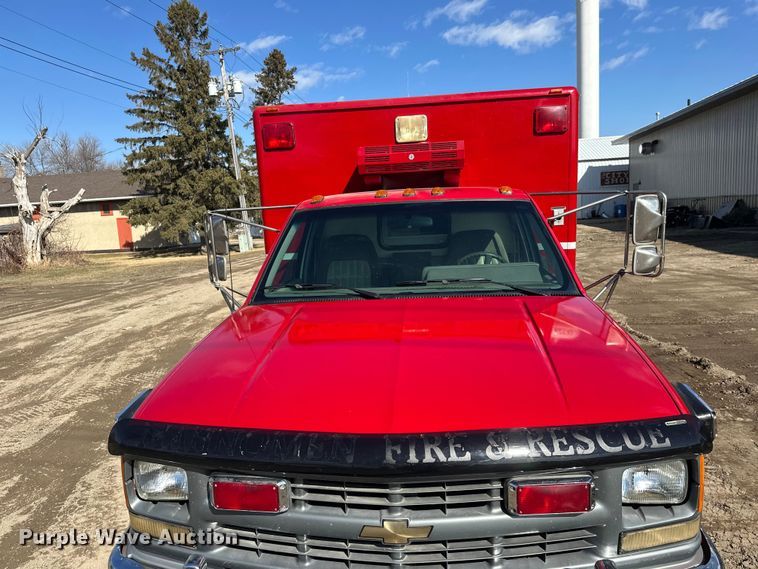 image for item FK1859 1994 Chevrolet Cheyenne 3500 ambulance