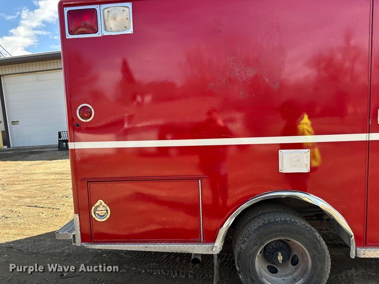 image for item FK1859 1994 Chevrolet Cheyenne 3500 ambulance