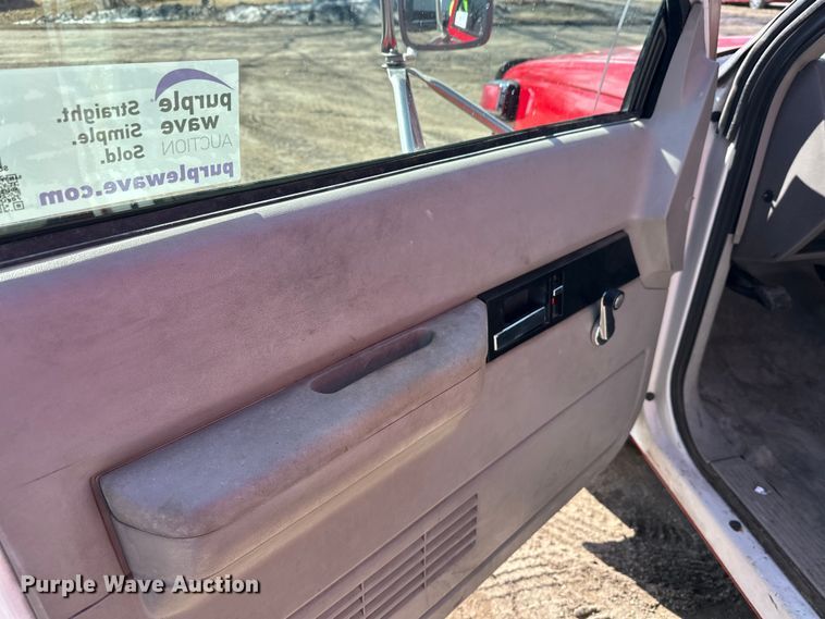 image for item FK1859 1994 Chevrolet Cheyenne 3500 ambulance