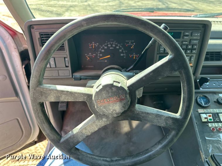 image for item FK1859 1994 Chevrolet Cheyenne 3500 ambulance