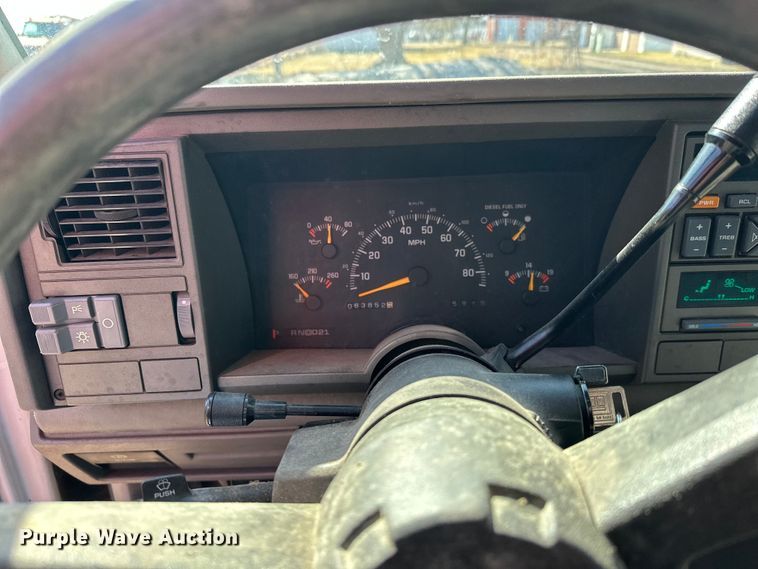 image for item FK1859 1994 Chevrolet Cheyenne 3500 ambulance